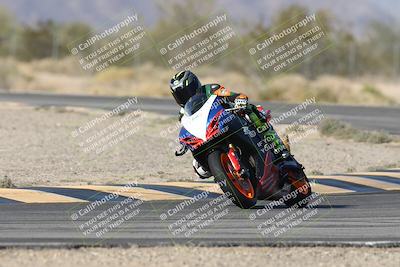 media/Dec-04-2025-Racers Edge (Thu) [[5ebc9f124d]]/3-B Group/1-Session 1 (Turn 7)/